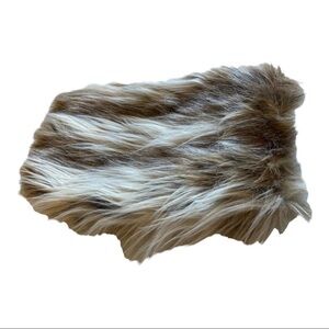 Donna Salyers Fabulous Furs Hand Warmer 100% Acrylic